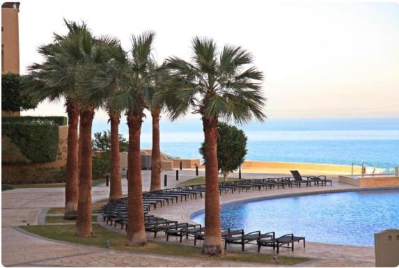 Comfy Stays Sea View Apartments At Deadsea Samarah Resort Sweimeh Екстериор снимка